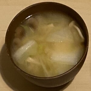 ねぎと白菜の味噌汁